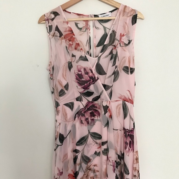 Calvin Klein Floral Chiffon V-neck Dress - Picture 6 of 16